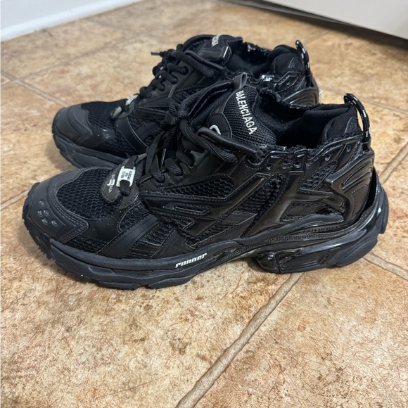 BALENCIAGA RUNNERS IN BLACK - Picture 2 of 6